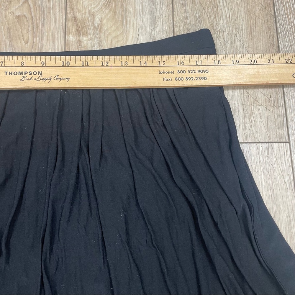 Eileen Fisher Black Gathered Skirt, size large - Picture 2 of 5